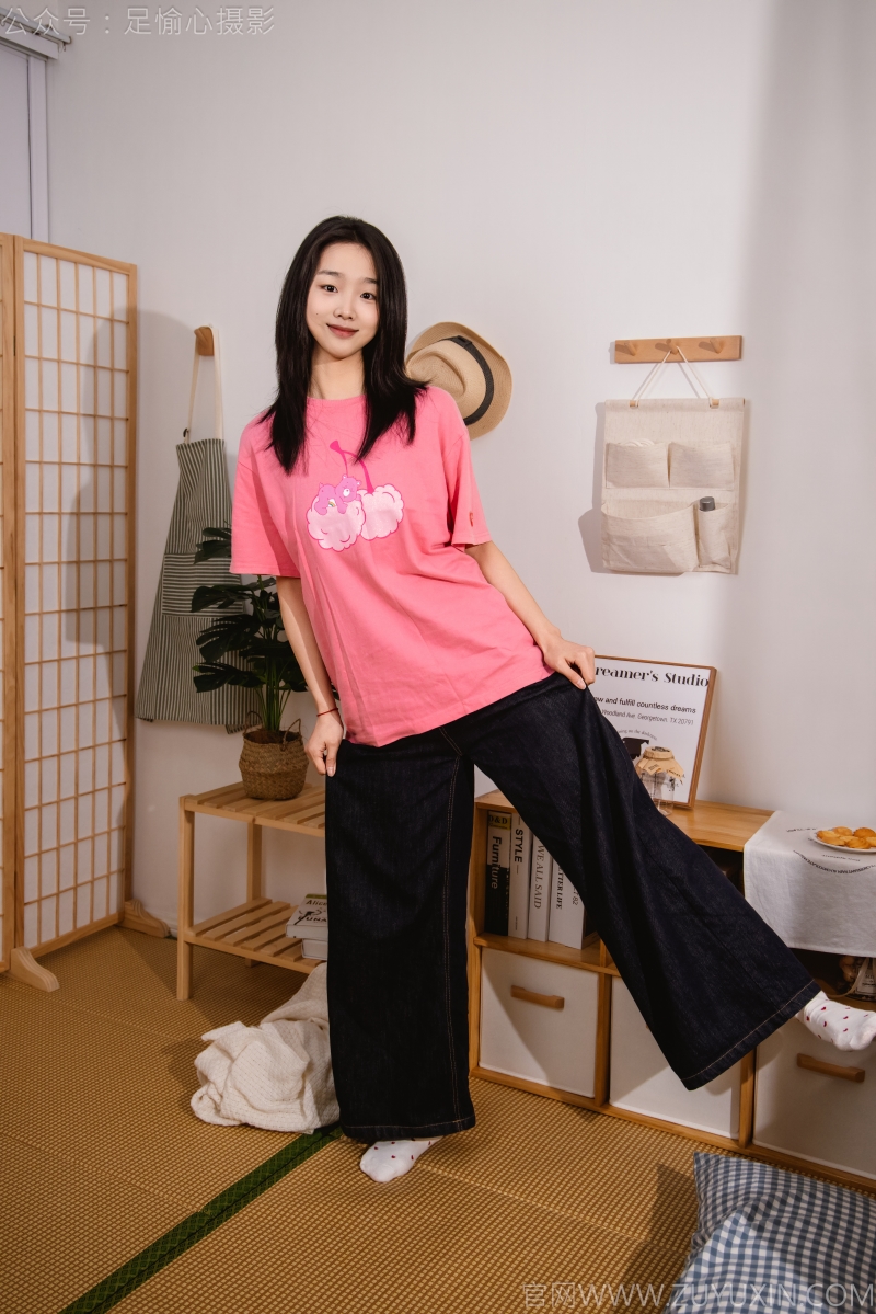 足愉心摄影#模特奶芙 完整版【110P-2V-16.32GB】