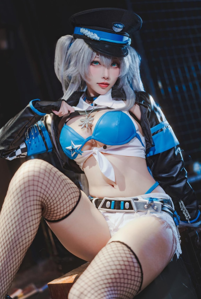 宫本桜 –#交错战线 刃齿女警--典藏作品！