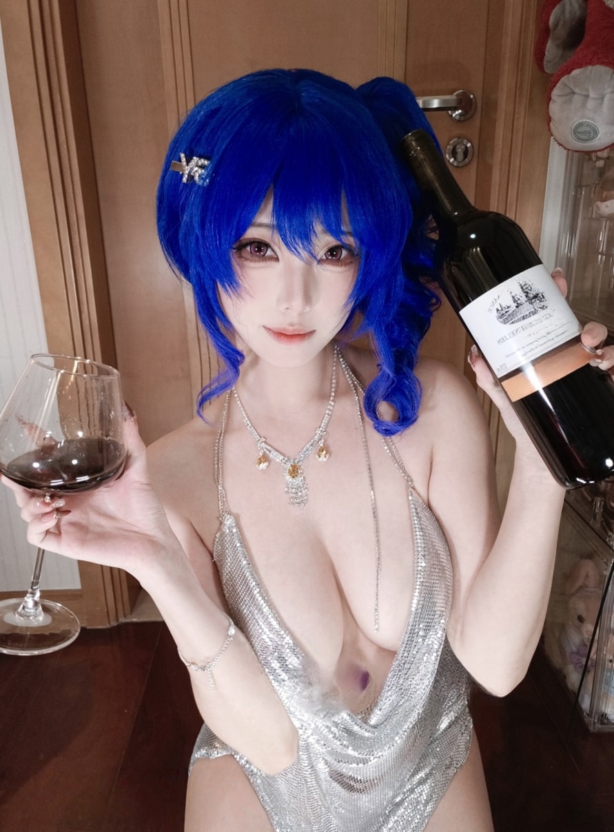 蜜汁猫裘#碧蓝航线 圣路易斯礼服自拍--2025必看！