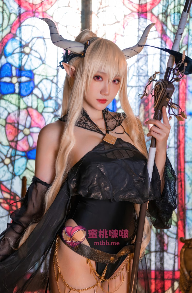 瓜希酱#明日方舟 闪灵 泳装--精品分享！