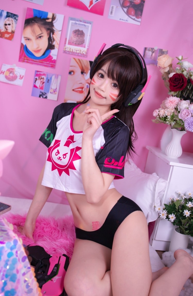 星黛鹿鹿(千反田鹿子)#OW DVA--绝美作品! 星黛鹿鹿(千反田鹿子)#OW DVA--绝美作品!