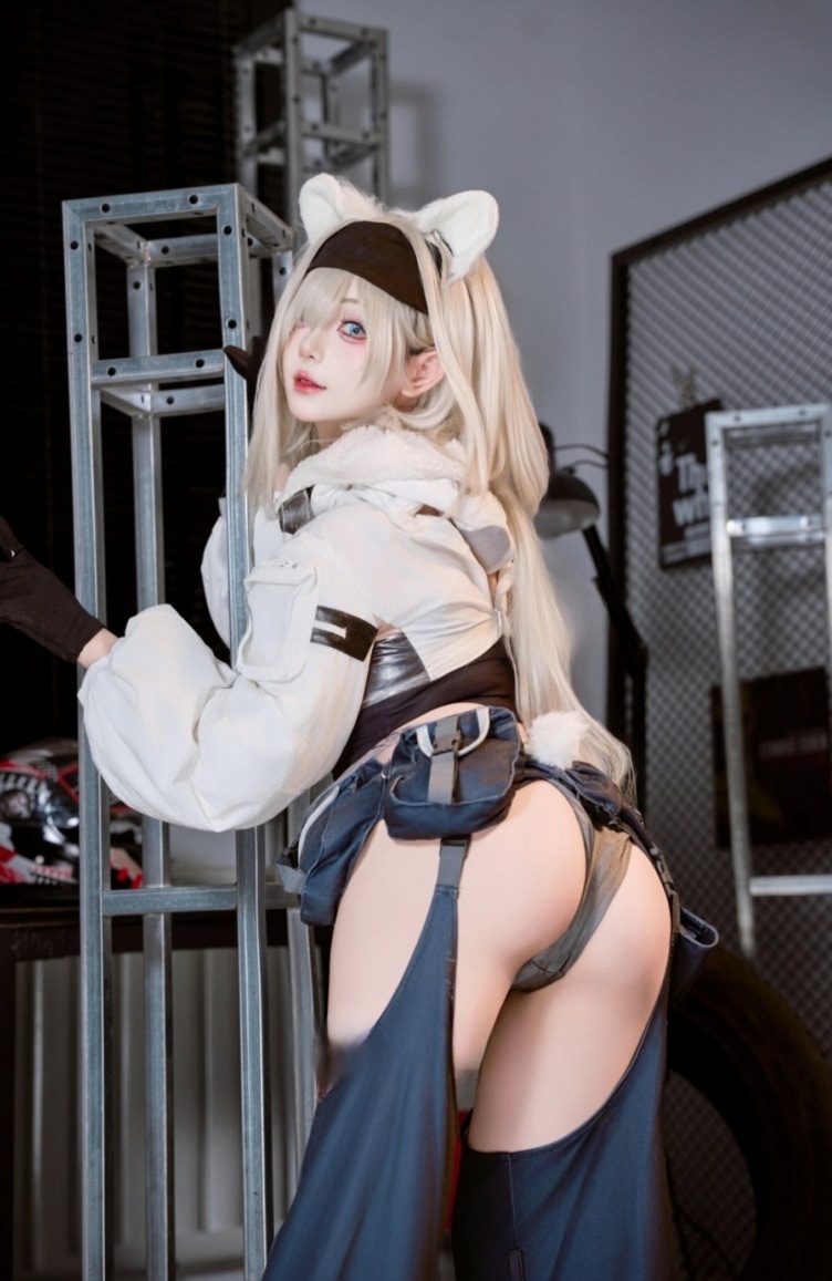 末夜787 –#明日方舟 极光--最新作品！