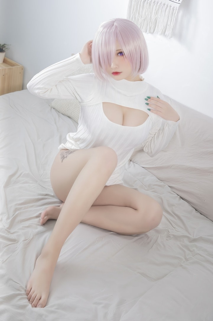 洛璃LoLiSAMA#玛修 基列莱特 开胸毛衣--新作爆料！