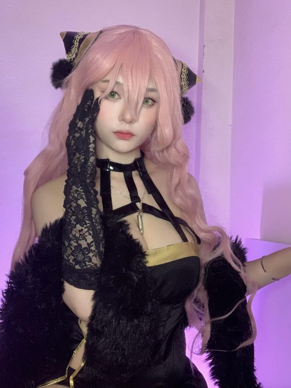 越南女游戏玩家以更个性化的版本cosplay《间谍×过家家》阿尼亚 越南女游戏玩家以更个性化的版本cosplay《间谍×过家家》阿尼亚